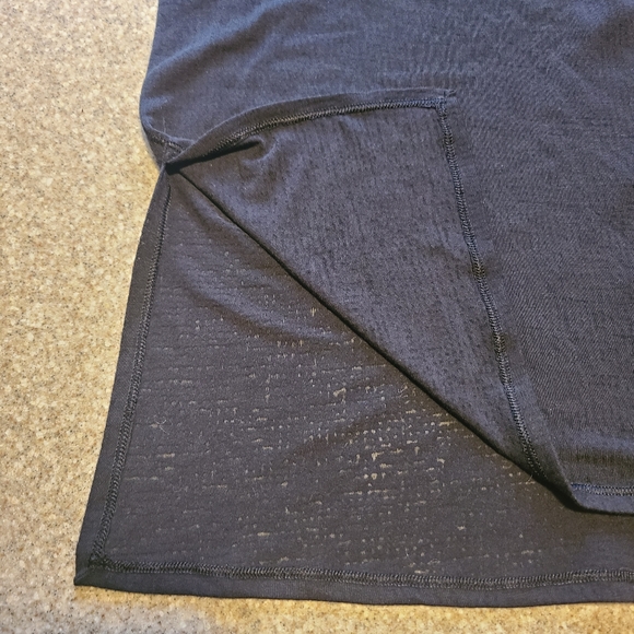 Lululemon size 6 split hem muscle tank - Picture 3 of 5